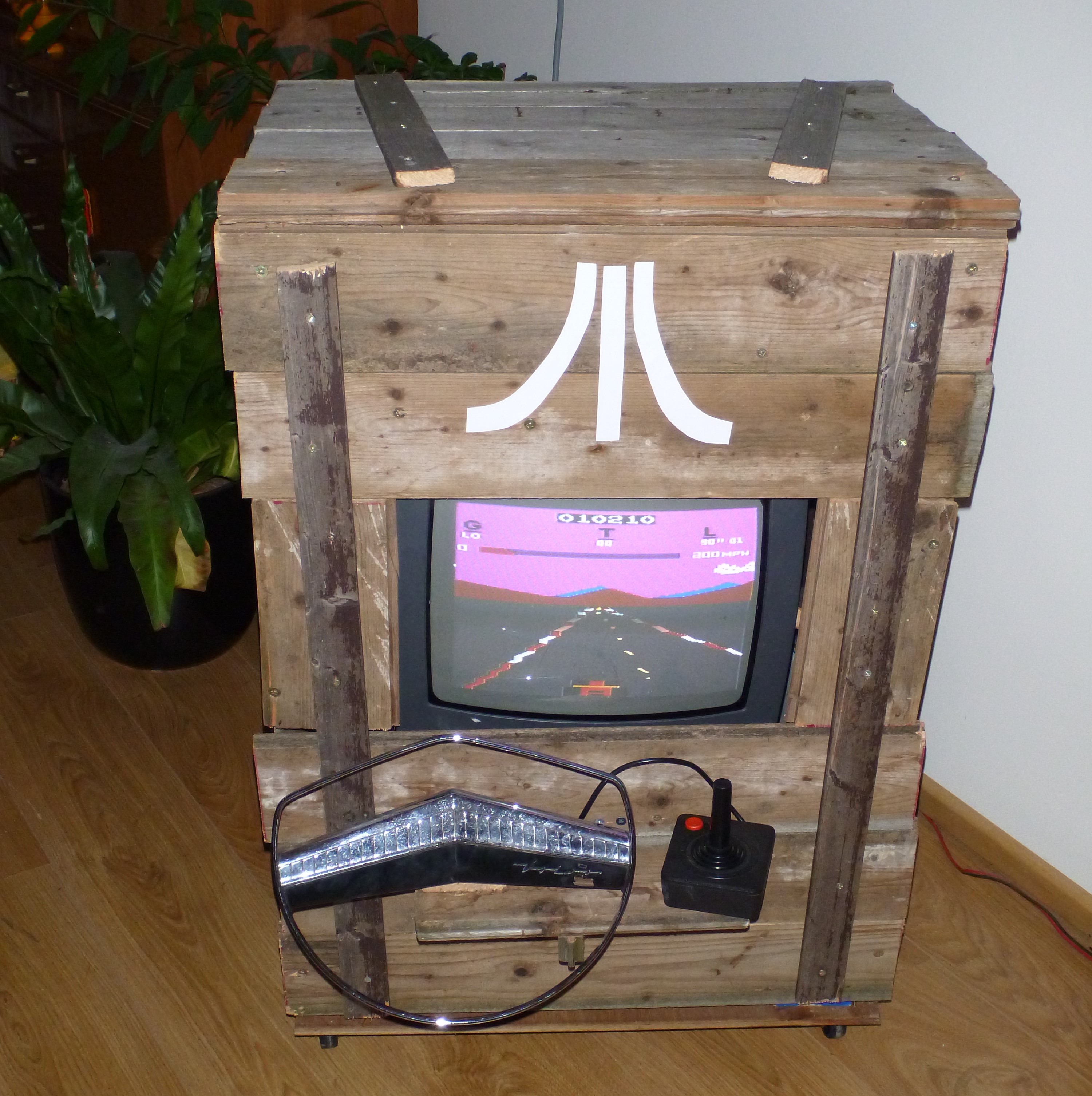Home made Atari 2600 arcade Sinterklaas gift.